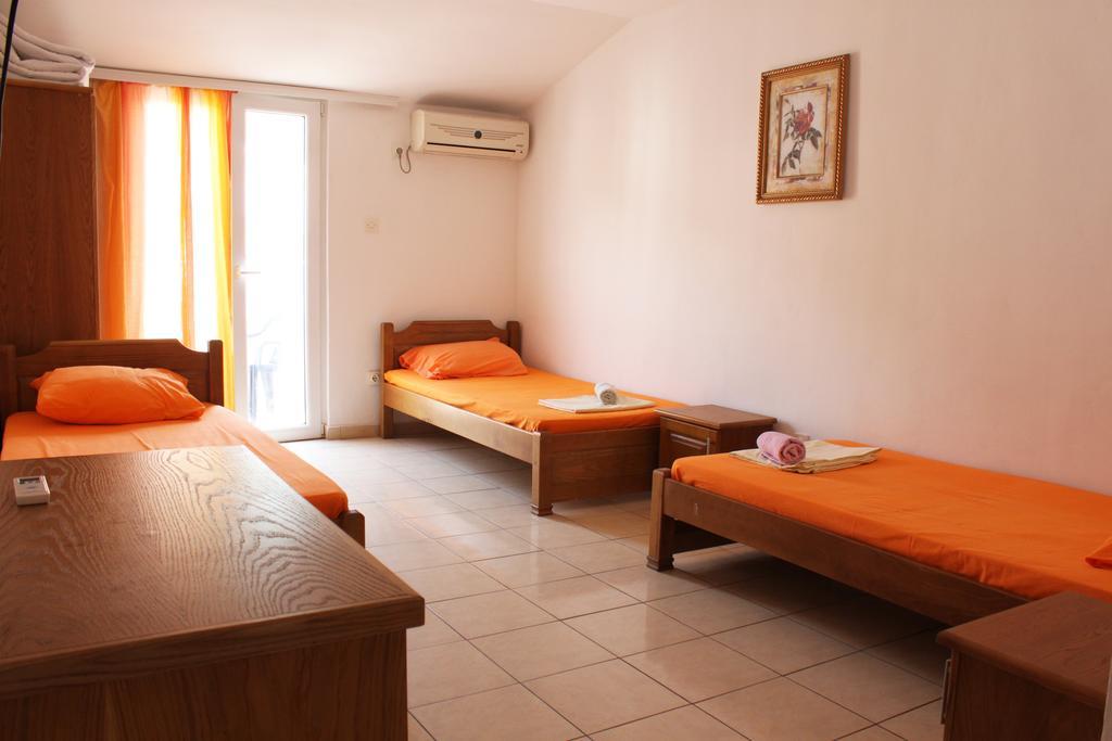 Guesthouse Sun Hostel Μπούντβα Εξωτερικό φωτογραφία