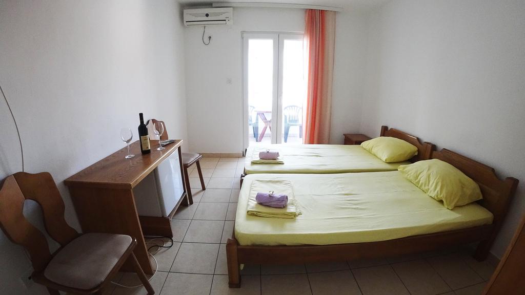 Guesthouse Sun Hostel Μπούντβα Εξωτερικό φωτογραφία
