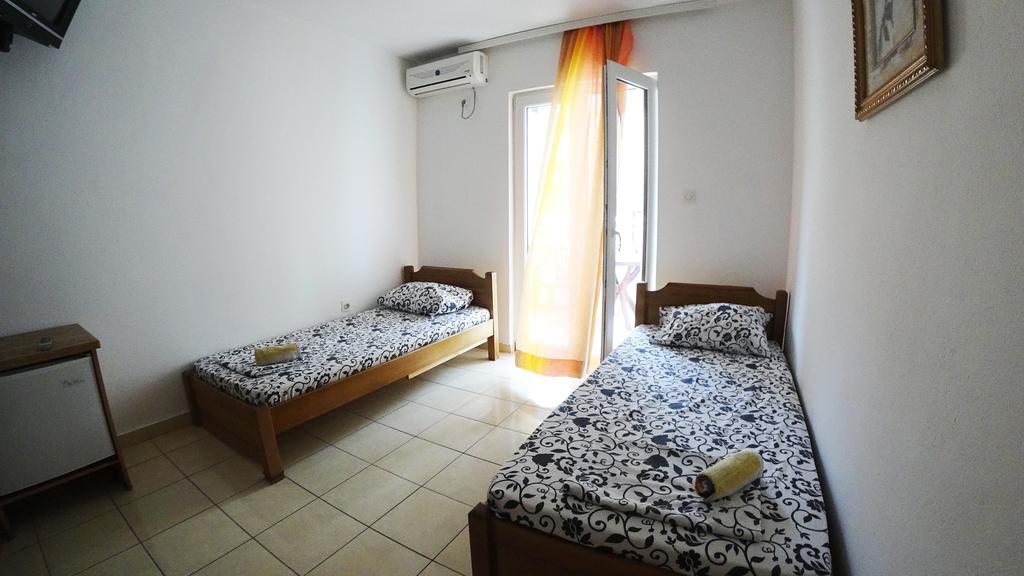 Guesthouse Sun Hostel Μπούντβα Εξωτερικό φωτογραφία
