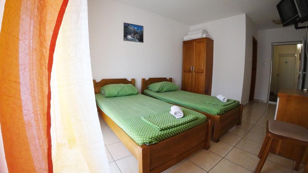 Guesthouse Sun Hostel Μπούντβα Εξωτερικό φωτογραφία