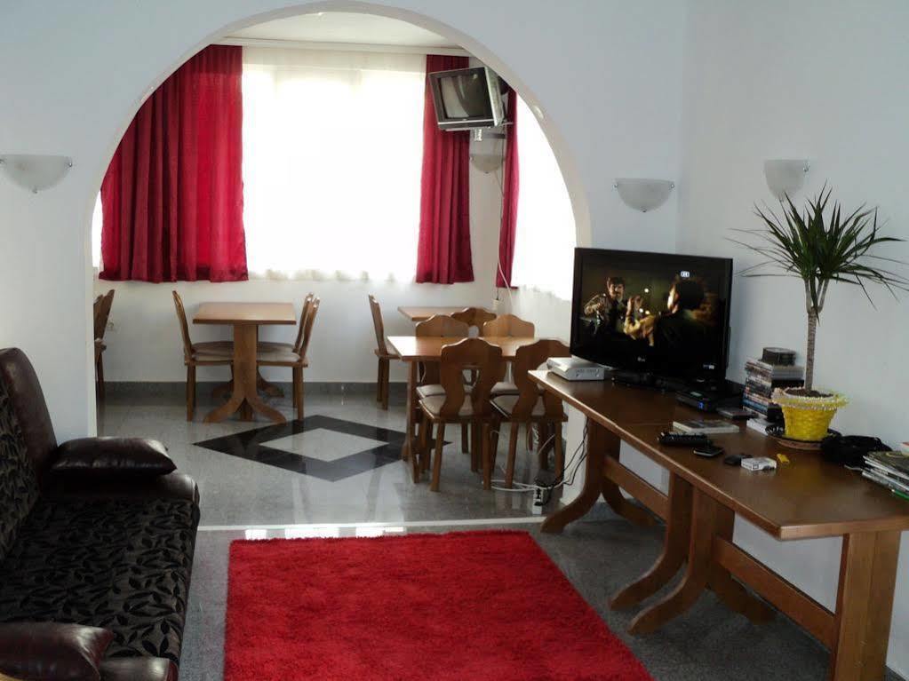 Guesthouse Sun Hostel Μπούντβα Εξωτερικό φωτογραφία