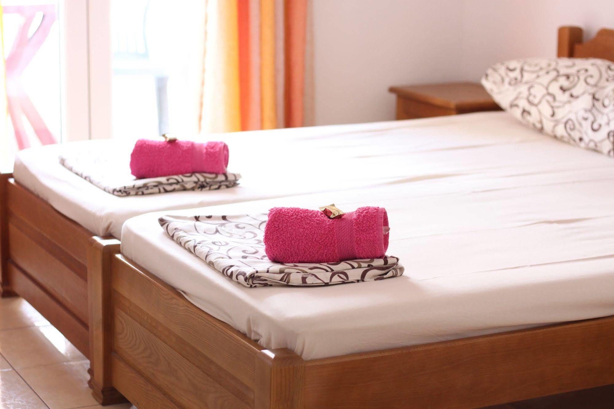 Guesthouse Sun Hostel Μπούντβα Εξωτερικό φωτογραφία