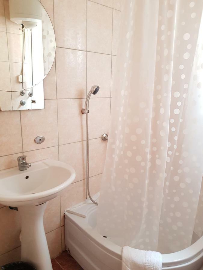 Guesthouse Sun Hostel Μπούντβα Εξωτερικό φωτογραφία